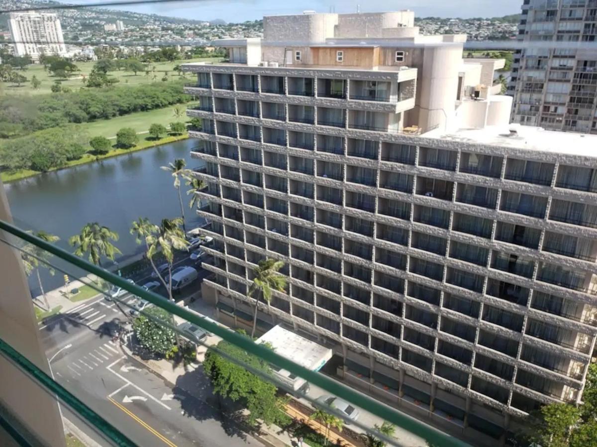 Aqua Aloha Surf Waikiki Aparthotel Exterior foto